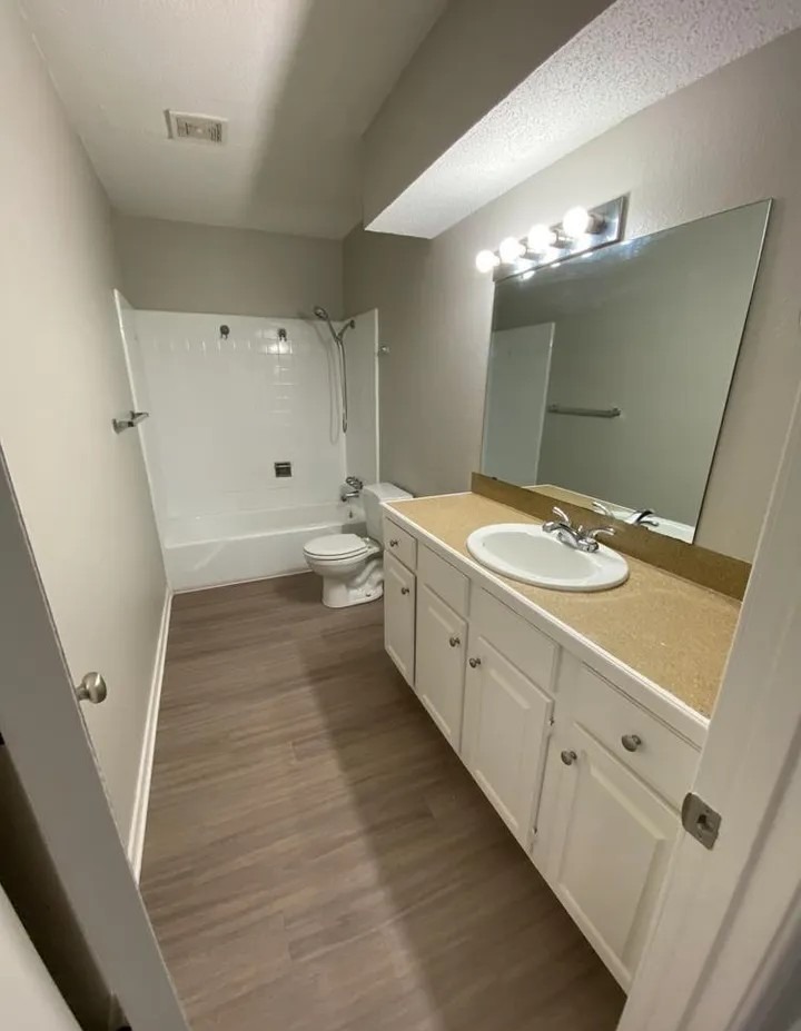 2420 Linden Avenue - Multiple