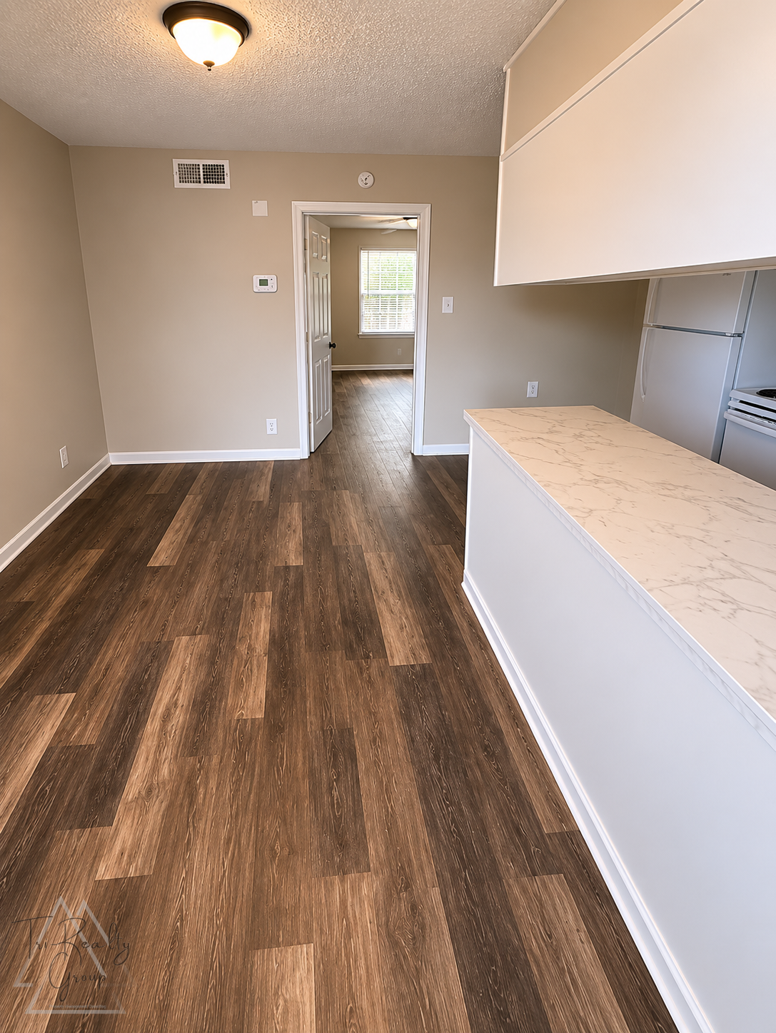 425 Westlawn Dr. Apt. 18